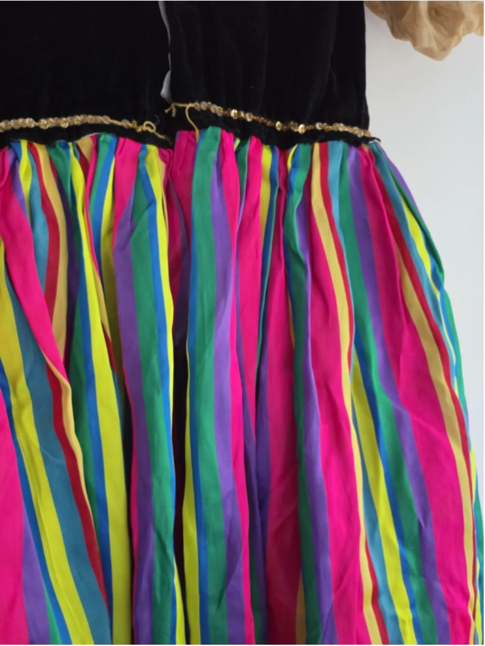 Vintage FAO Schwarz Star Costumes Girls Folk Dress Sequin Striped Size 14 Rare